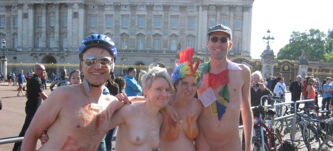 gorgeous group shot - other friends were scattered about, but this unit emerged to keep reconvening!